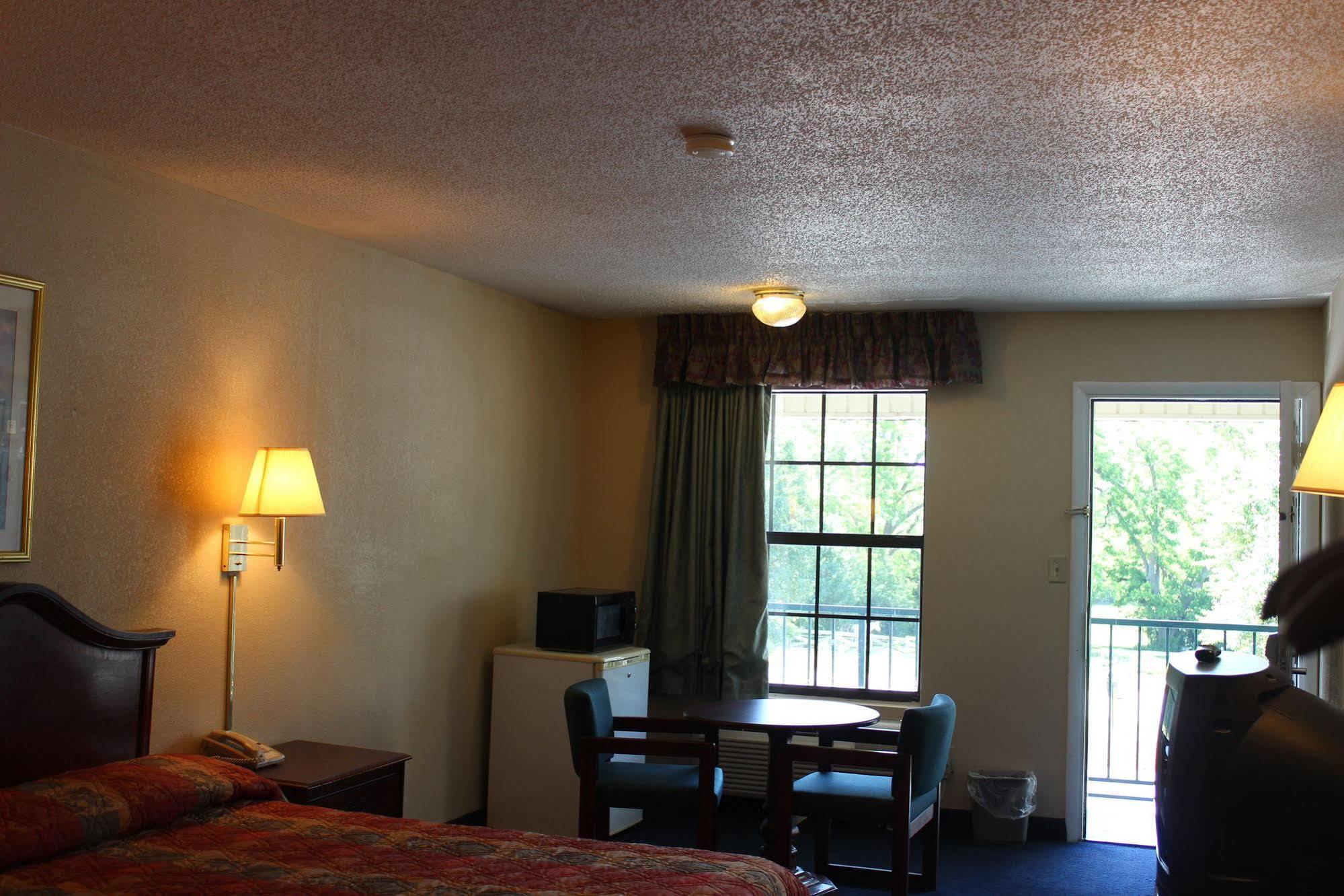 Deer Acres Inn Monroe Kültér fotó